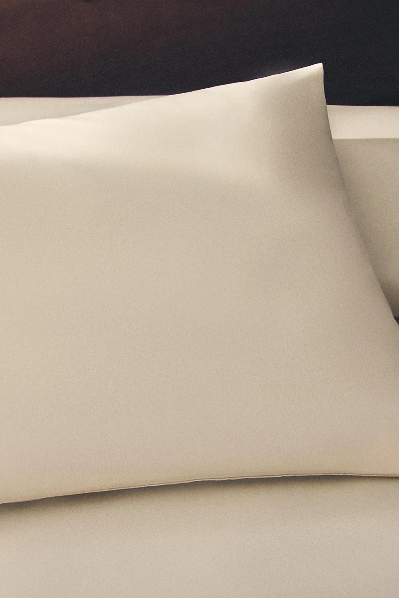 SATEEN PILLOWCASE (1000 THREAD COUNT)