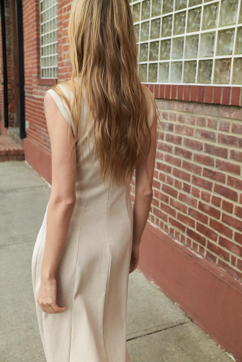 SLEEVELESS MAXI DRESS