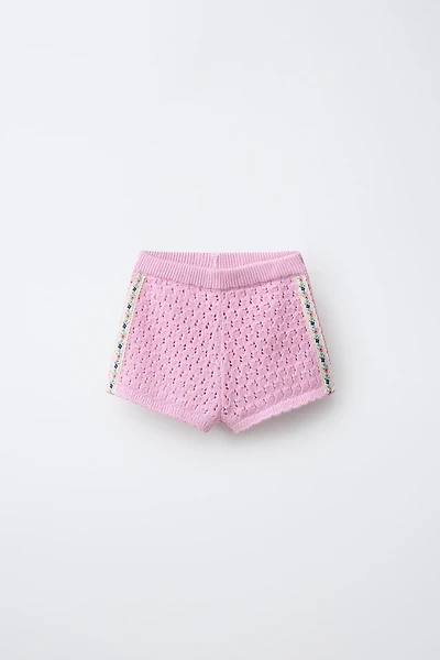 EMBROIDERED FLORAL KNIT SHORTS