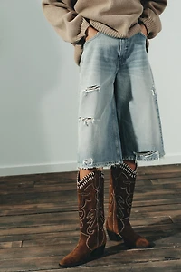 EMBROIDERED LEATHER BOOTS