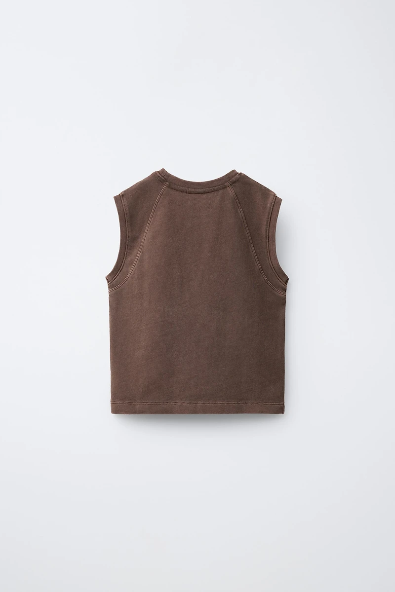 PLAIN SLEEVELESS TOP