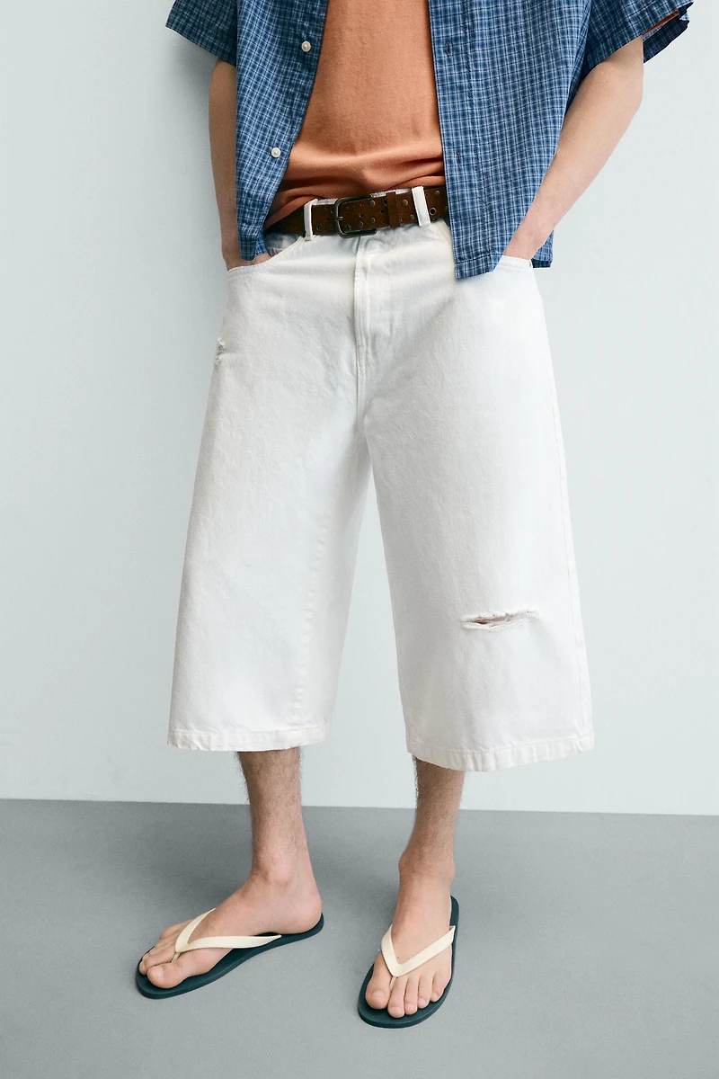 SHORT EN JEAN RELAXED DÉCHIRÉ