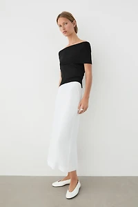Off-the-shoulder top