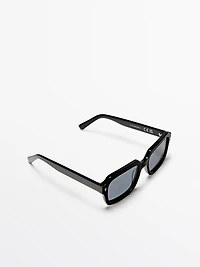 Rectangular sunglasses