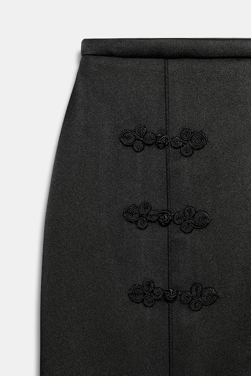 SATIN EFFECT FROG FASTENING SKIRT ZW COLLECTION