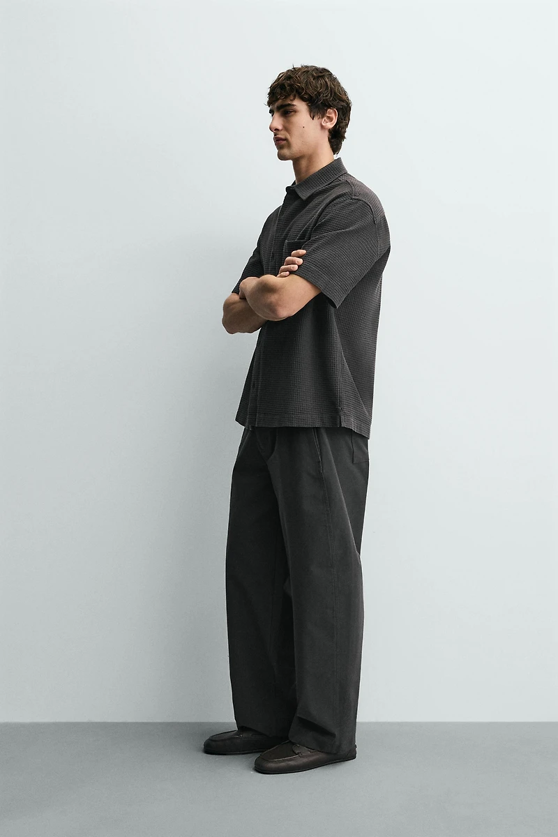 TEXTURED POCKET SHIRT