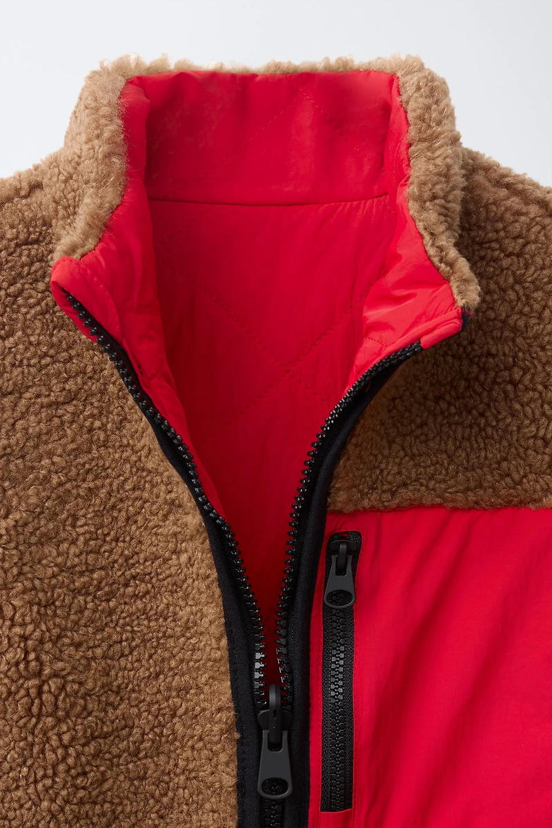 REVERSIBLE FLEECE VEST