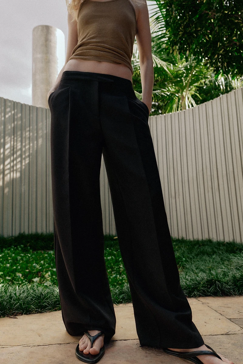 PANTALON LARGE À PINCES