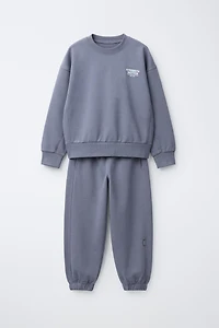 SWEATSHIRT AND JOGGER PANTS SET WITH TEXT