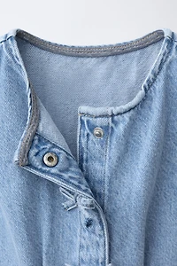 COMBINAISON COURTE EN DENIM AVEC NŒUDS
