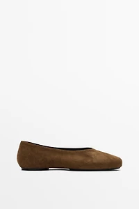 Split suede ballet flat