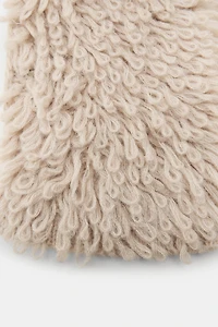 TEXTURED KNIT SCARF