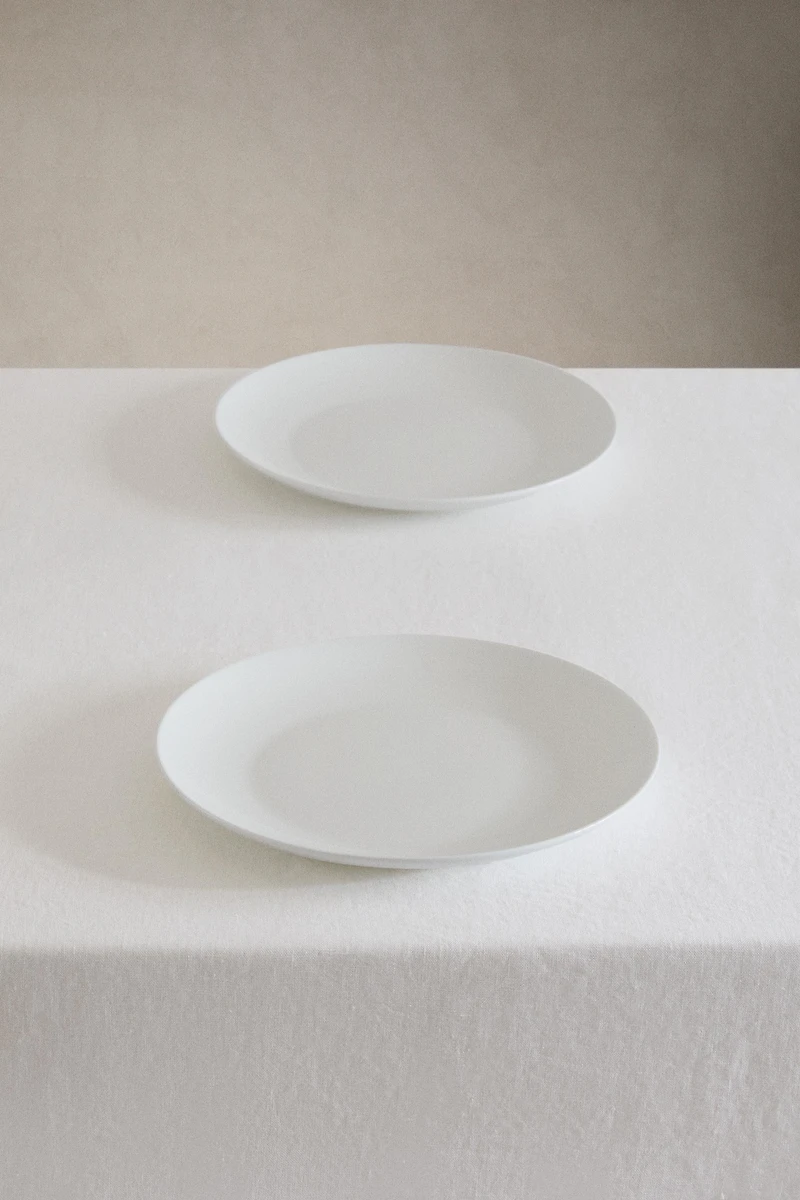 GEOMETRIC EMBROIDERED LINEN TABLECLOTH