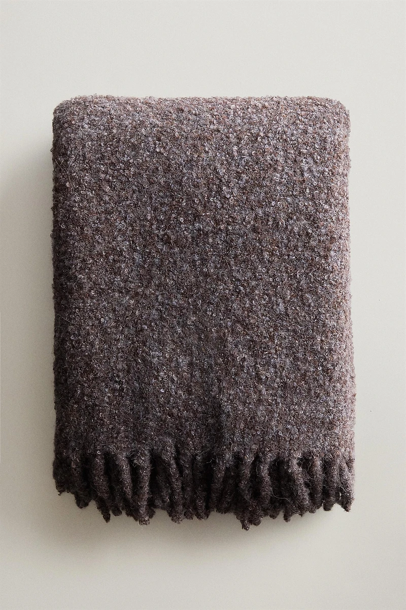 FRINGED BLANKET