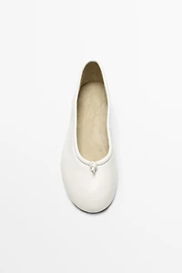 Knotted leather ballet flat
