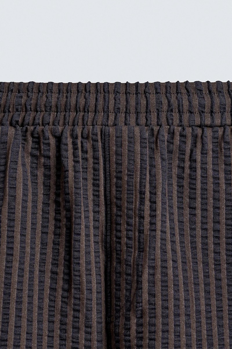 COMFORT STRIPED SEERSUCKER SHORTS