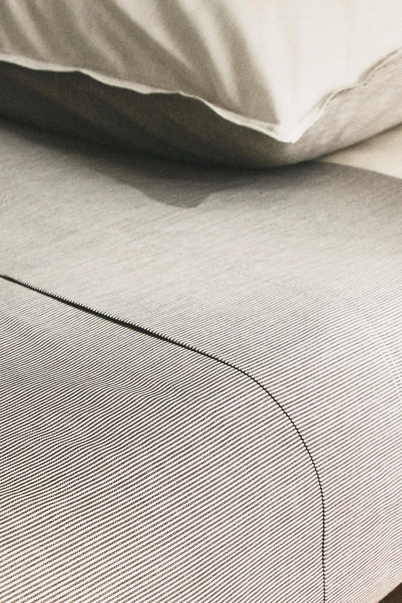 STRIPED FLAT SHEET