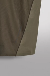 COLORBLOCK TEXTURED TECHNICAL T-SHIRT