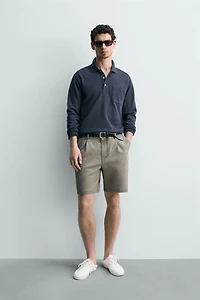 REGULAR FIT PLEATED SHORTS