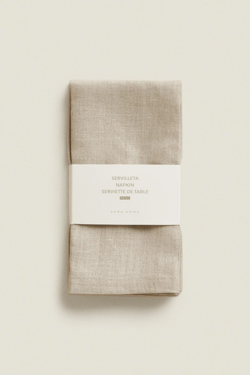 SET OF PLAIN-COLORED LINEN NAPKINS