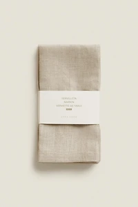 SET OF PLAIN-COLORED LINEN NAPKINS