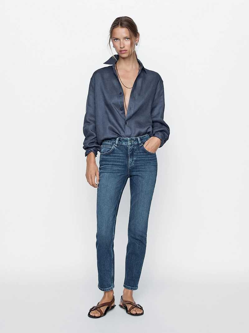 Mid-rise slim fit jeans