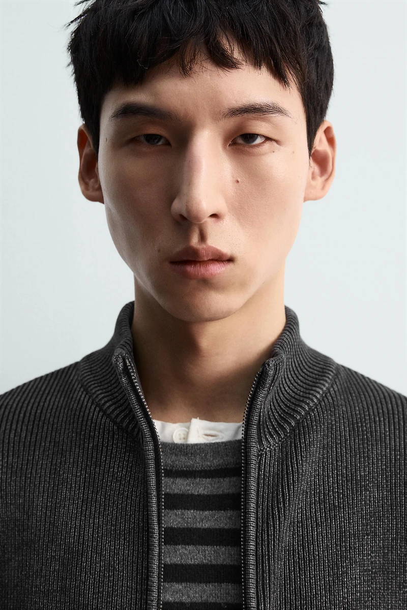 GILET EN MAILLE STRUCTURÉE LAVÉE