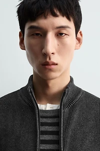 GILET EN MAILLE STRUCTURÉE LAVÉE