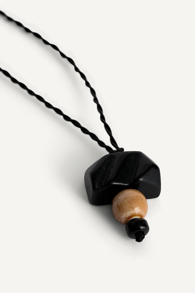 COLLIER CORDON PENDENTIFS VARIÉS