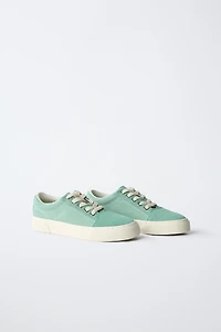 LACE-UP SNEAKERS