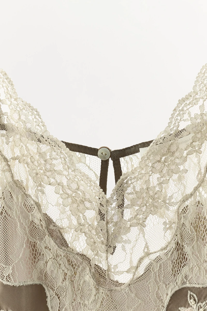 TOP LINGERIE DENTELLE ET FANTAISIE