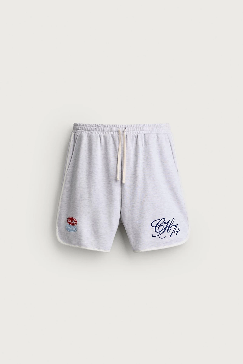 EMBROIDERED PATCH SWEATSHORTS