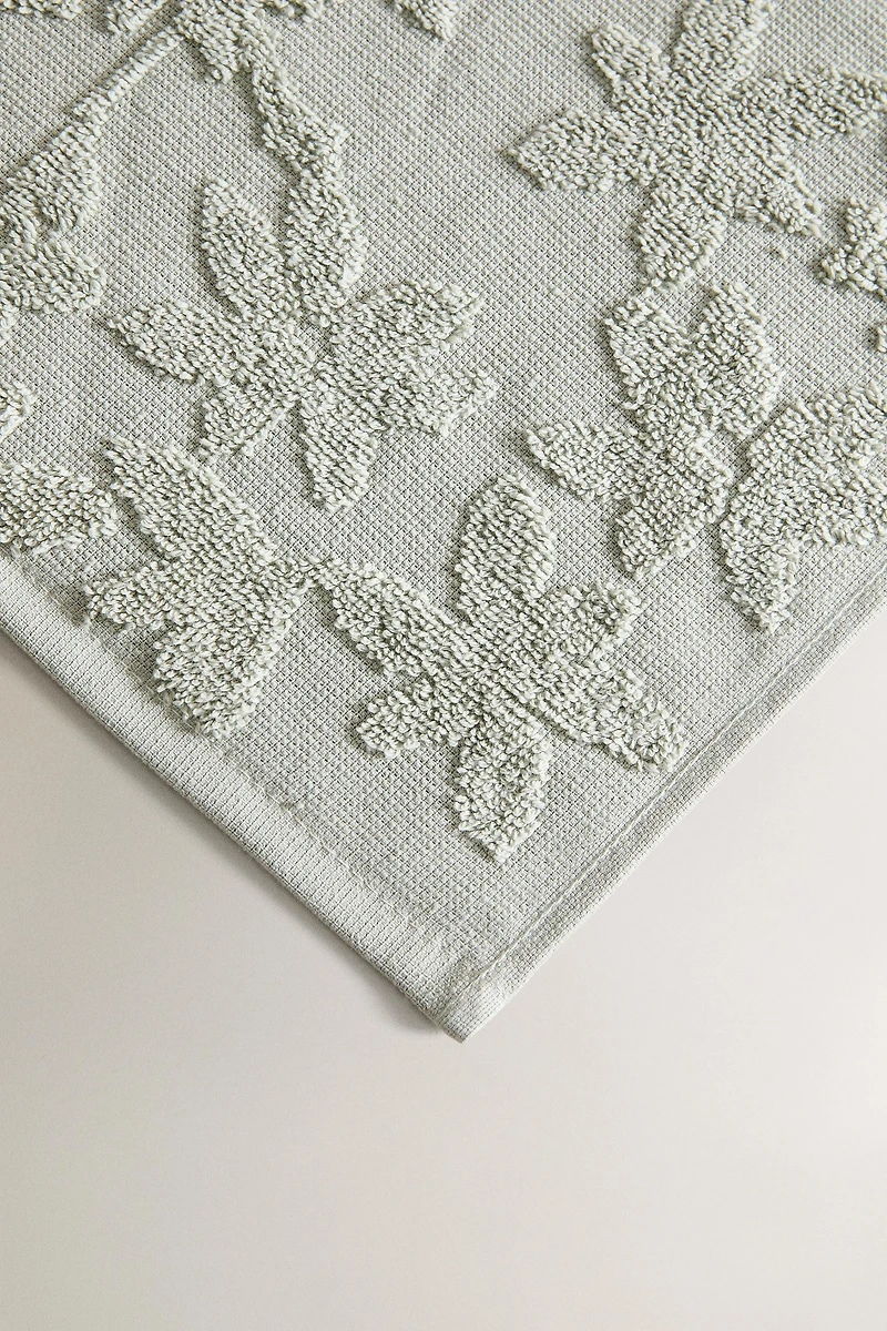 FLORAL JACQUARD BATH TOWEL