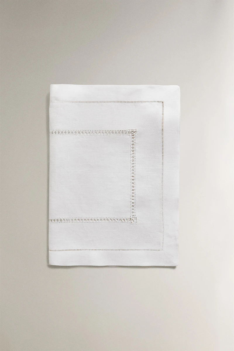 LINEN PLACEMAT WITH HEMSTITCHING