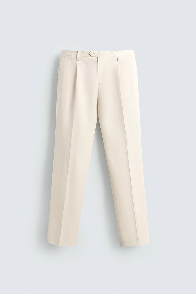 REGULAR FIT PLEATED PANTS