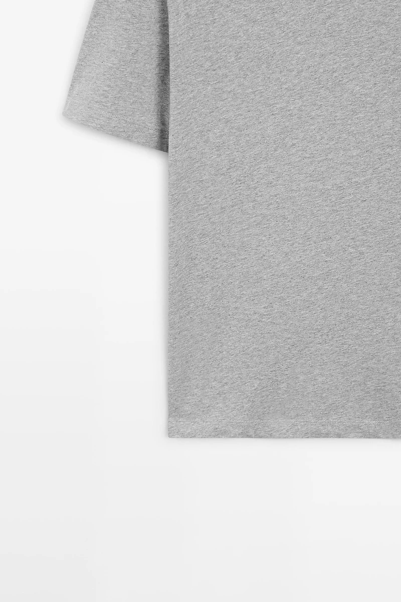 100% cotton V-neck T-shirt
