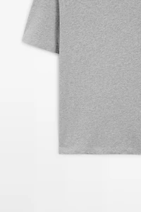 100% cotton V-neck T-shirt