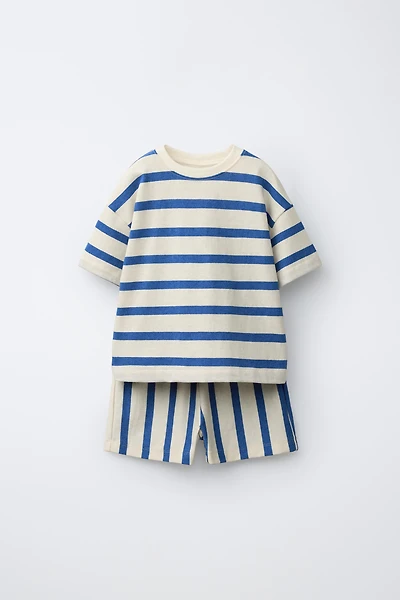 STRIPED T-SHIRT AND BERMUDA JOGGING SET