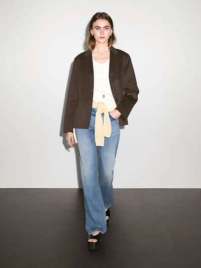 Wool blend blazer with tailored collar