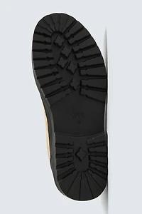 CONTRAST LEATHER SHOES