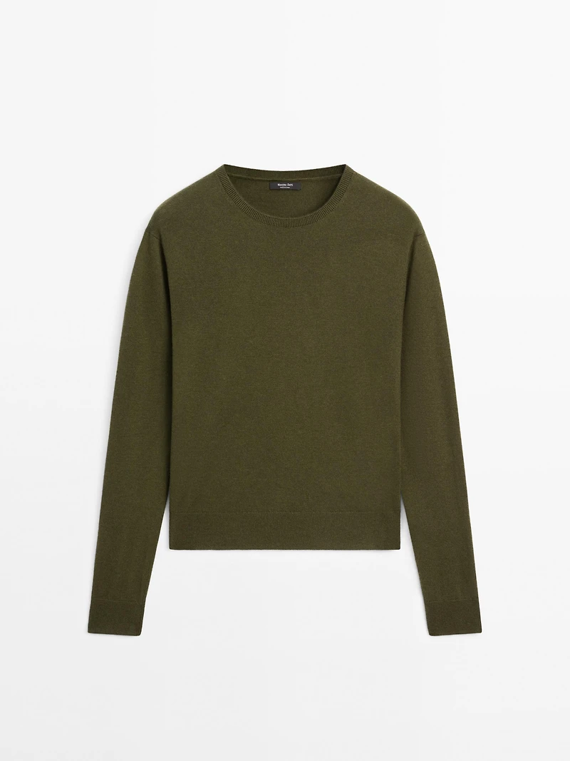 Pull laine en maille à col rond