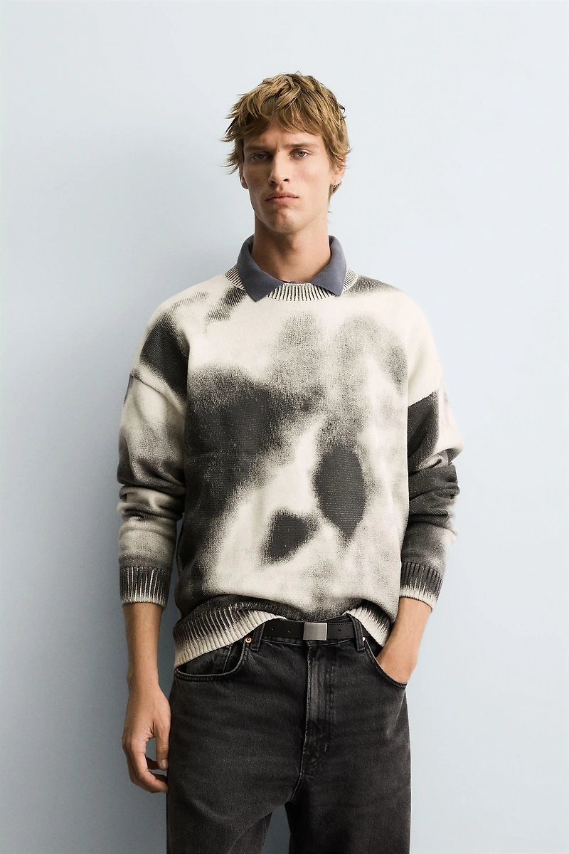 WASHED ABSTRACT PRINT SWEATER