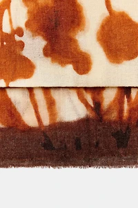 FLORAL PRINTED WOOL SCARF