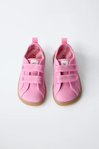 TENNIS TEXTILE BAREFOOT