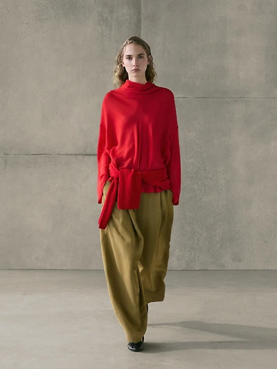 Blouse fluide à col drapé