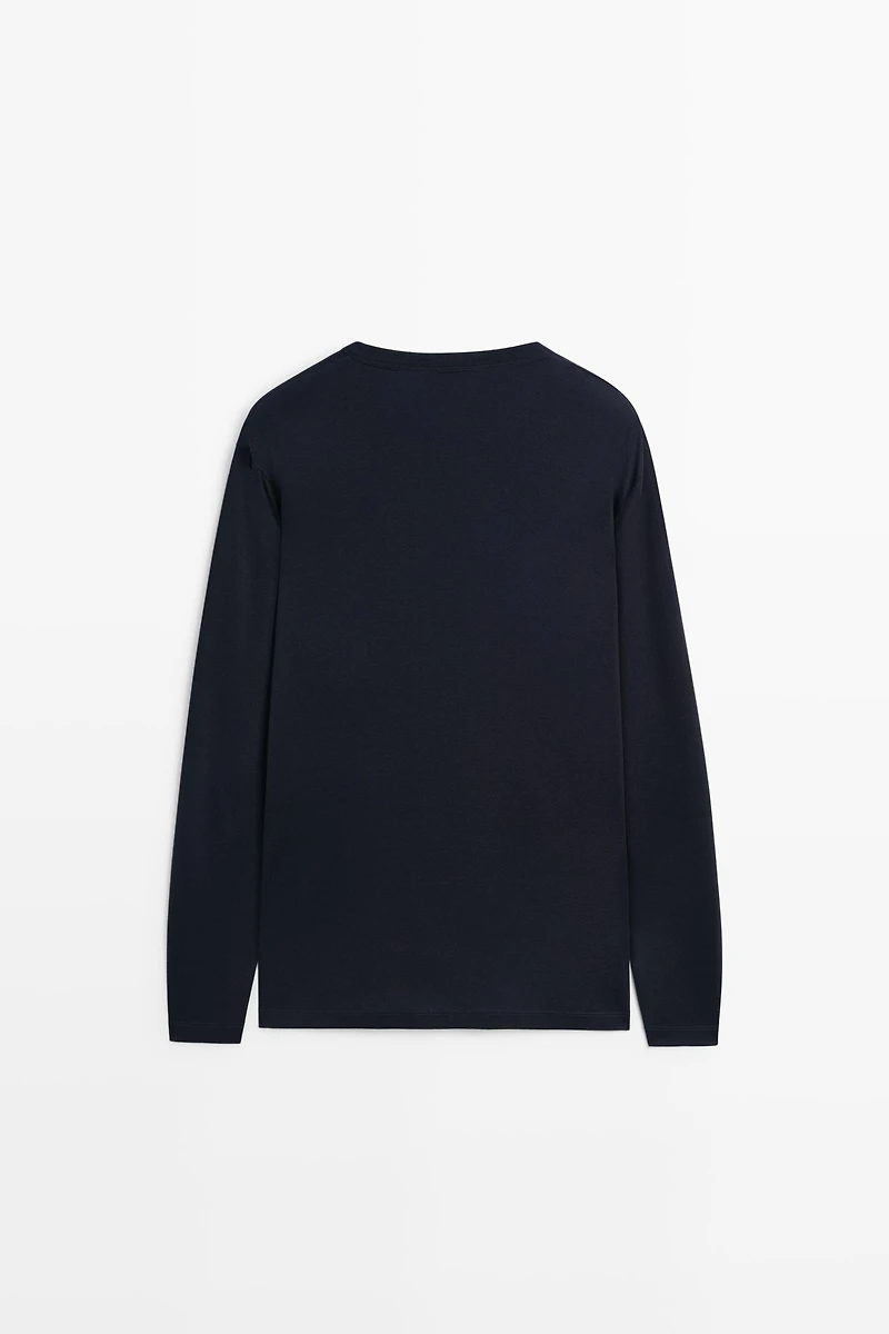 100% cotton long sleeve henley T-shirt