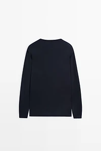 100% cotton long sleeve henley T-shirt