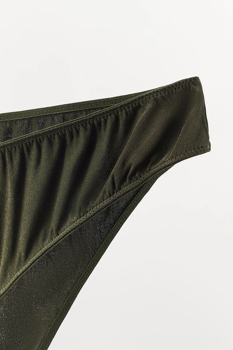 CULOTTE TEXTURÉE AVEC SOIE
