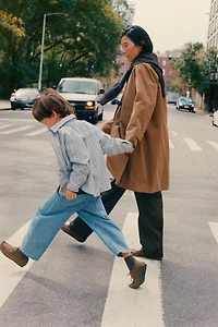 BALLOON JEANS WITH LABEL