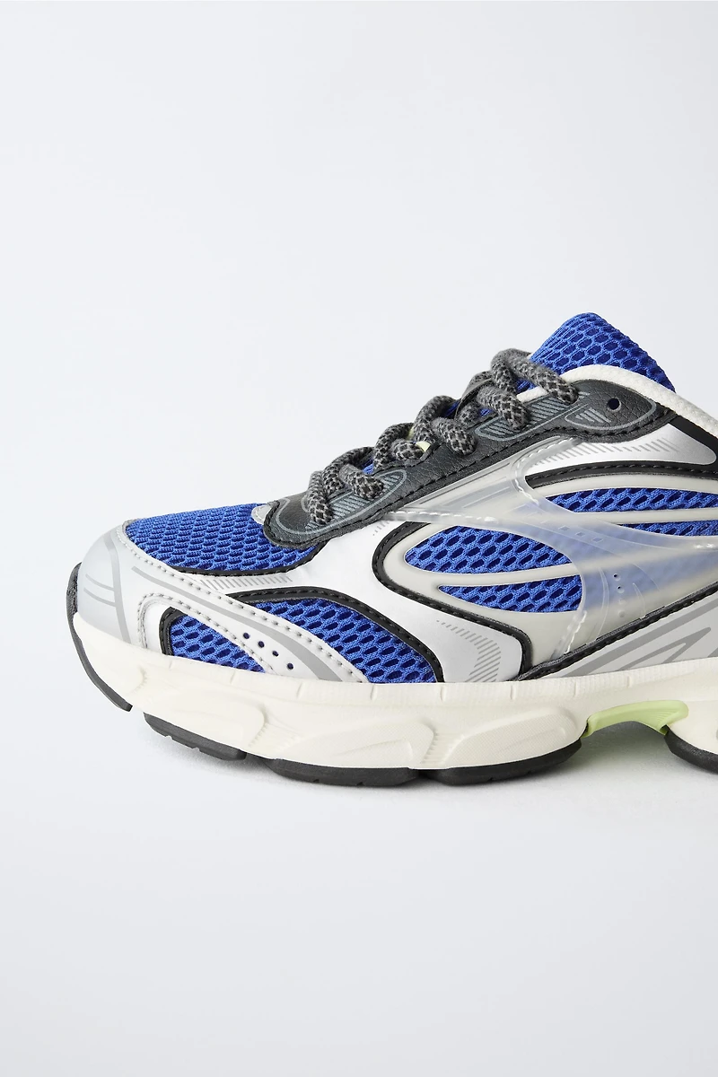 MESH SNEAKERS